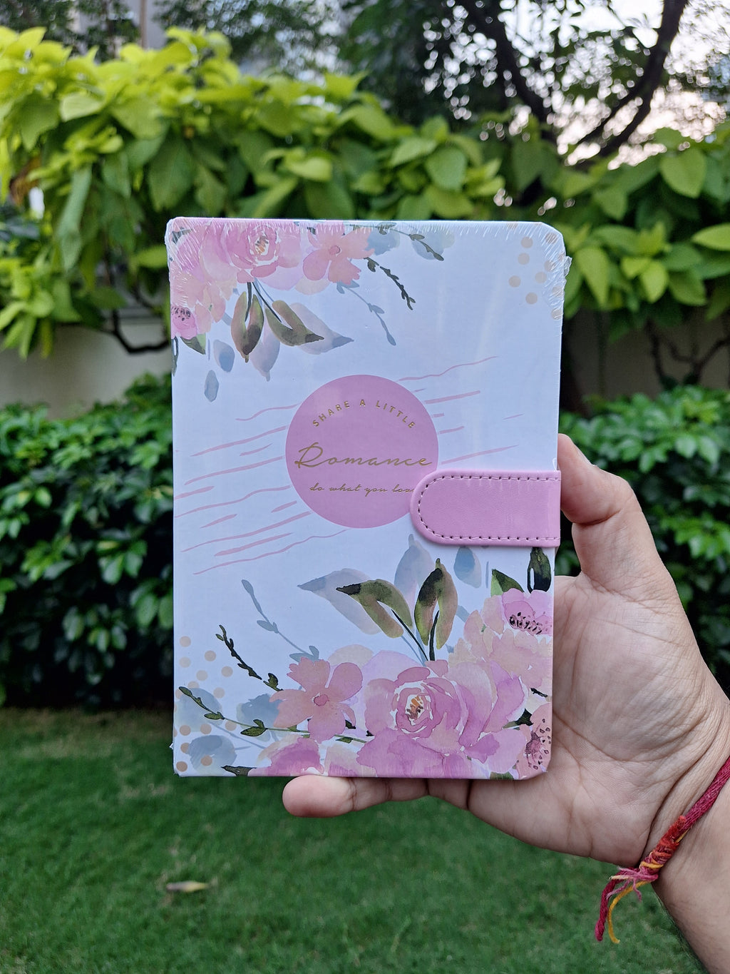 Notebook with magnetic lock (assorted)