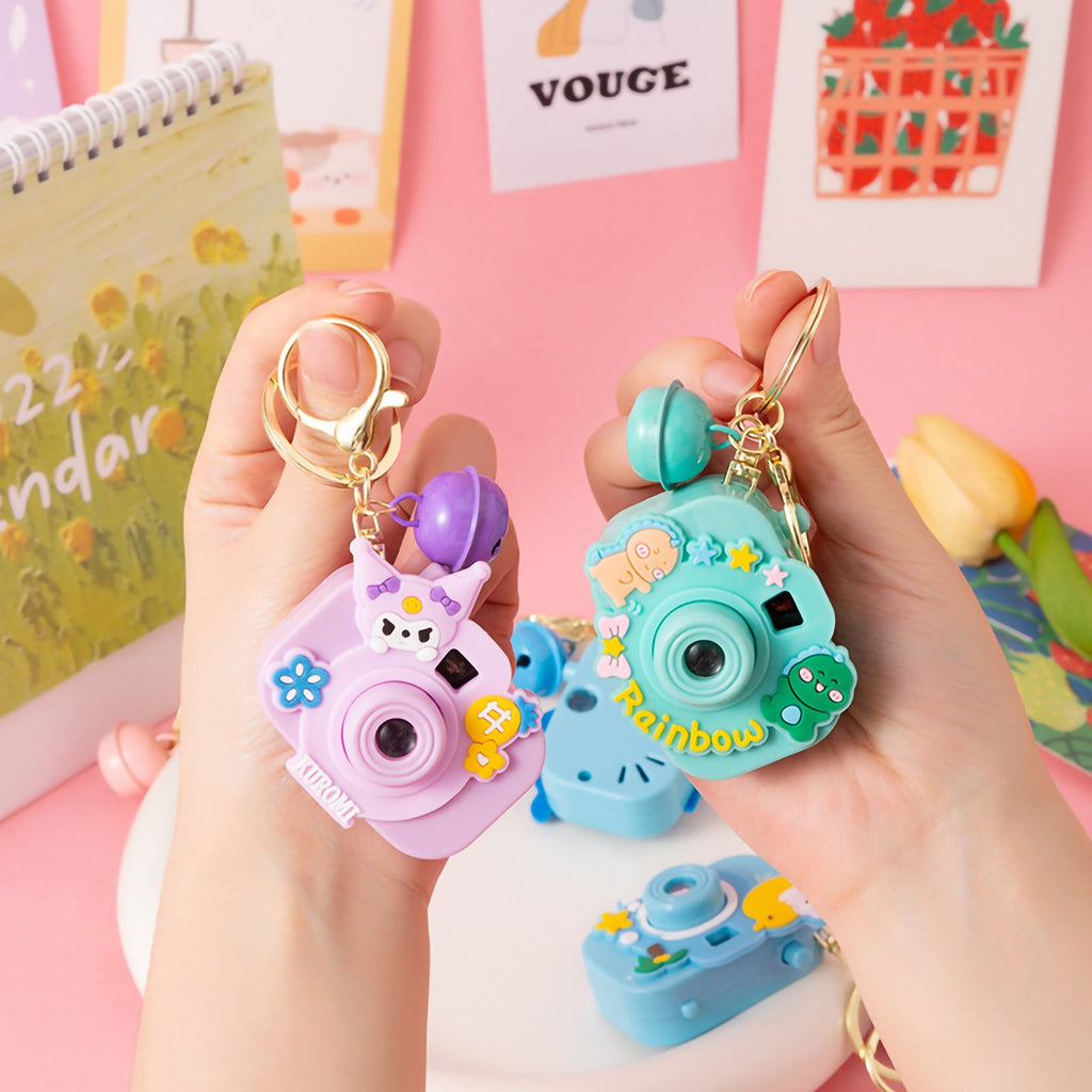 Mini projector keychain